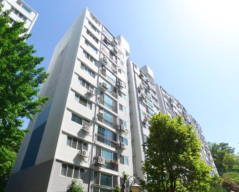 ▲ 삼우아이앤티가 본점으로 있는 서울 서초구 소재 아파트 ⓒ네이버 지도